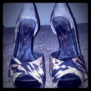 Guess- multi animal print heels